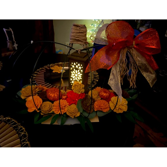 Handmade Pumpkin Floral Centerpiece - Picture 1 of 7